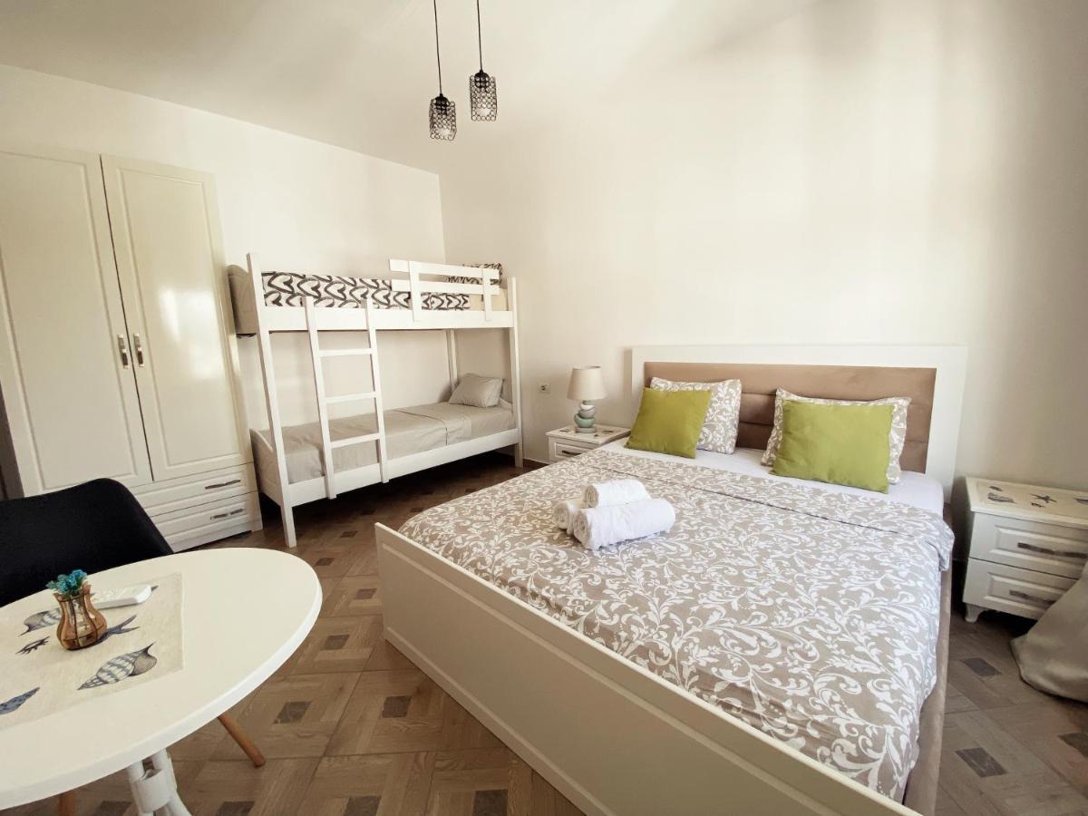 Lungomare Holiday Apartments Durres Exterior photo